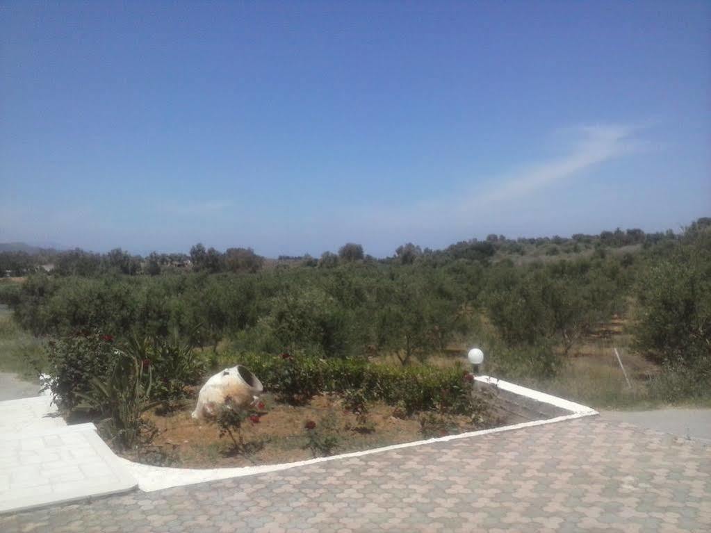 Poseidon Apartments Kato Daratso Buitenkant foto